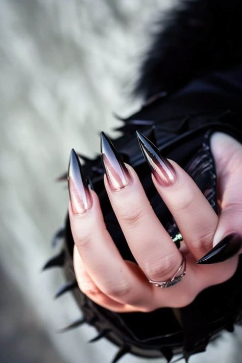 25 Romantic Goth Nails to Unleash Your Darkly Dreamy Side - Luxe Luminous Dark Romance Nails, Medusa Nails, Gothic Nail Art, Wedding Acrylic, Witchy Nails, Gothic Nails, Claw Nails, Goth Nails, Romantic Goth