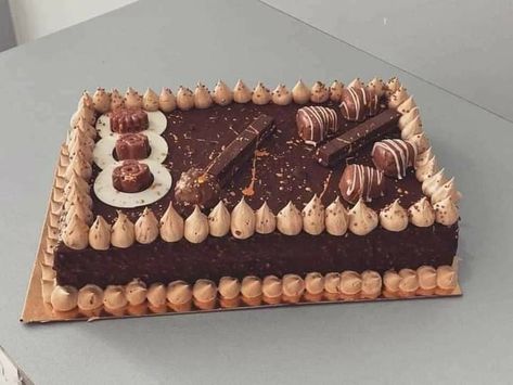 Rectangle Cake Chocolate, Deco Cake, Cake Designs For Kids, Hannah Baker, Rectangle Cake, Cake Chocolate, Celebration Cakes, Cake Designs, Chocolate Cake