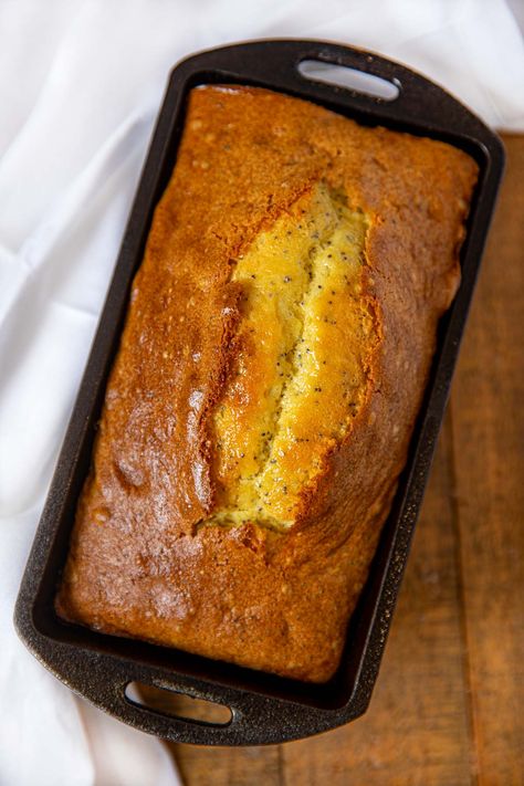 Poppy Seed Bread is the most delicious, sweet quick bread perfect for brunch or dessert. #poppyseedbread #poppyseeds #bread #breakfastbread #dessertbread #dinnerthendessert Easy Sweet Bread, Poppy Seed Bread Recipe, Sweet Quick Bread, Seed Bread Recipe, Poppyseed Bread, Seeded Bread Recipes, Poppy Seed Bread, Lemon Poppyseed Bread, Dinner Then Dessert