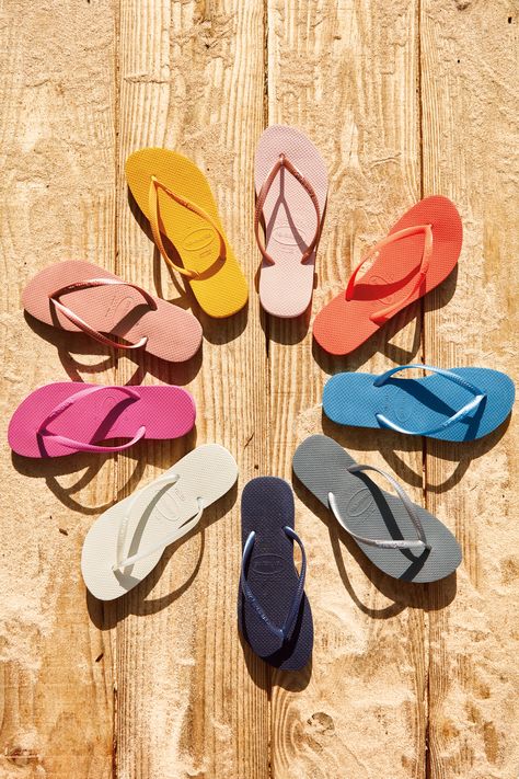 #shoes #outfit #style #kids #fashion #sandals #footwear #cool #awesomeshoes #havaianas #summer #ootd #summerstyle #beach #streetwear #holiday #shoesaddict #womenswear #menswear #mensfashion #flipflops #kidswear #womensfashion #trip #family #swimwear Flip Flop Photography, Flipflops Aesthetic, Havaianas Aesthetic, Flip Flops Aesthetic, Family Swimwear, Beach Streetwear, Accessories Styling, Dance Battle, Cute Flip Flops