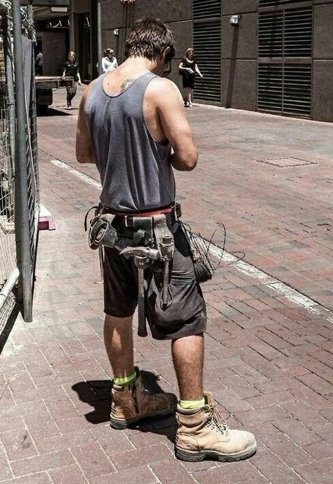 Worker Boots, Hard Working Man, Scruffy Men, Work Images, Construction Workers, Masculine Style, Work Gear, Masculine Men, Construction Worker