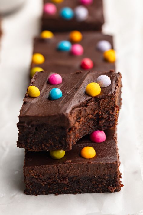 Healthy Gluten Free Cosmic Brownies Healthy Cosmic Brownies, Dairy Free Deserts, Homemade Butterfingers, Gluten Free Dairy Free Dinner, Gluten Free Brownies Recipe, Healthy Apple Pie, Almond Butter Brownies, Homemade Brownie, Dairy Free Brownies