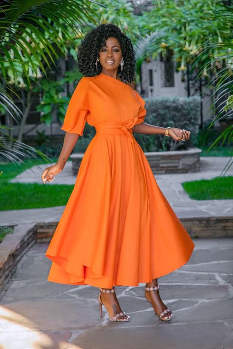 Simply Orange, Midi Skirts Style, Belted Midi Skirt, Style Pantry, Midi Skirt Outfit, Short Dress Styles, Flowy Dresses, Burnt Orange Dress, Vacation Dress