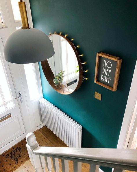 Teal hallway. Round mirror. Blue-green hallway. Teal Hallway, Green Entryway, Bright Hallway, Wallpaper Teal, Green Hallway Ideas, Entrance Hall Decor, Victorian Hallway, Hallway Colours, Hallway Wallpaper