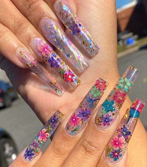 Brigerton Inspired Nails, Colorful Bling Nails, Pregnant Nails, Long Spring Nails, Encapsulated Nails Flowers, Floral Nail Ideas, Encapsulated Nails, Spring Acrylic Nails, Long Acrylic Nail Designs