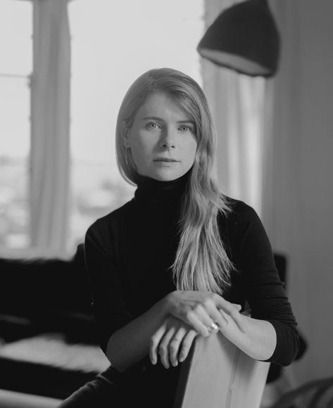 Willing Davidson speaks with Emma Cline about “What Can You Do with a General,” her short story from the February 4, 2019, issue of The New Yorker. Emma Cline, Irving Berlin, Ancestry Dna, Pink Books, Women Writing, Home Movies, Know The Truth, Favorite Words, The New Yorker