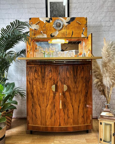 🚚 Dropped off this gorgeous Rivington cocktail cabinet at my lovely client’s stunning new home yesterday! 🤩 This 1950s Art Deco beauty got a full makeover: ✨ Exterior restored & sealed with @fiddes_woodfinishes Hard Wax Oil for a satin finish ✨ Interior decoupaged with this magnificent crane wallpaper from @everwallpaperlove The 5-hour round trip was SO worth it to see their reaction! 😍 What do you think of the transformation? 🍸 #furnituremakeover #cocktailcabinet #artdeco #furnituretra... Striped Dresser, Ikea Handles, Cocktail Cabinets, Crane Wallpaper, Vintage Drinks, 1950s Art, Cabinet Vintage, Furniture Studio, Drinks Bar