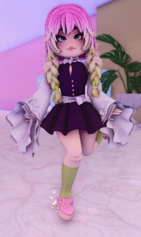 Mitsuri Cosplay, Royal High Outfits Ideas Cheap, High Clothes, Roblox Guy, Royal Clothing, Aesthetic Roblox Royale High Outfits, Sock Outfits, Royal Outfits, Royale High