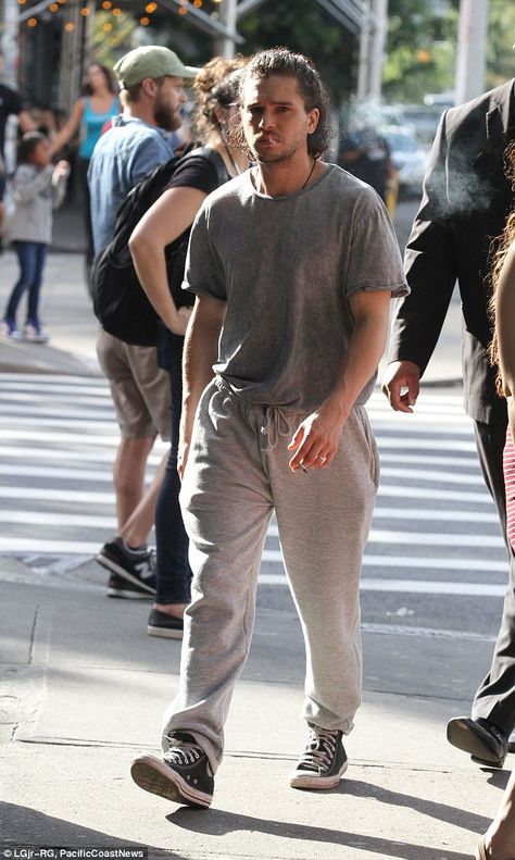 Gray Shirt Outfit, Fantasy Tv Series, Grey Tracksuit, Kit Harrington, Fantasy Tv, Shirt Outfit Men, Kit Harington, Grey Outfit, Men Fashion Casual Outfits