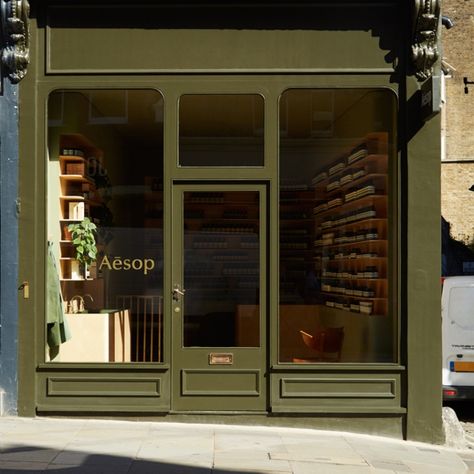 Aesop store, London – UK » Retail Design Blog Aesop Shop, Aesop Store, Butik Design, Store Concept, Storefront Design, Green Palette, 카페 인테리어 디자인, Shop Fronts, Retail Store Design