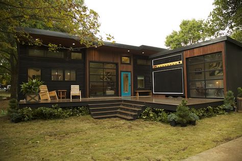 Tiny Container House, Tiny House Nation, Tiny House Trailer, Tiny House Inspiration, House Studio, Casa Container, Modern Tiny House, Tiny House Movement, Tiny Houses For Sale