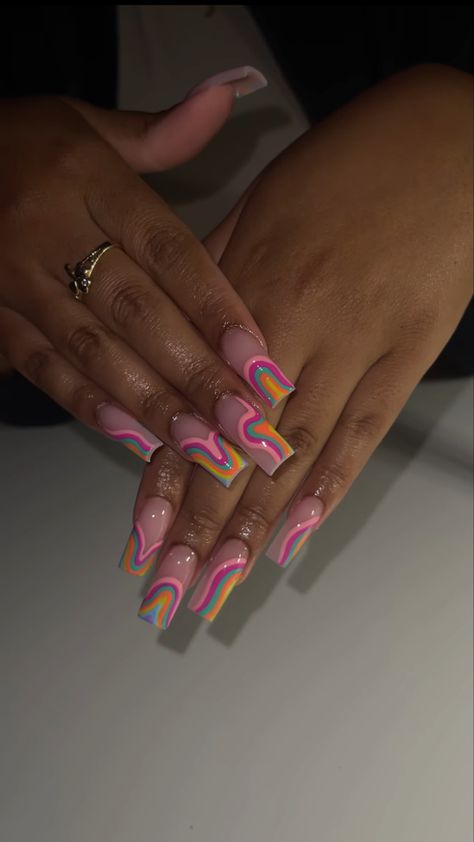 Fun Acrylic Nails Designs Short, Squiggle Nails, Trip Nails, Beginner Nail Designs, Colourful Acrylic Nails, Acrylic Toe Nails, Hard Nails, Gel Nails Diy, Colored Acrylic Nails