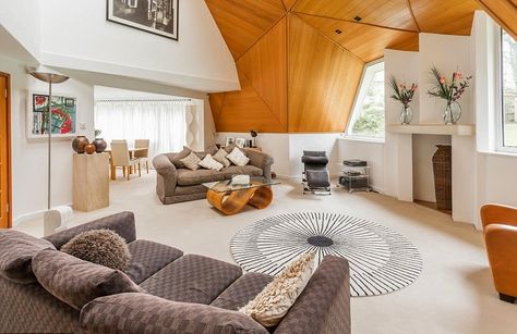 One-off: The innovative architecture of the spectacular four-bedroom house means it is just as impressive on the inside as the outside Dome House Interior, Star Bedroom, Dome Homes, Geodesic Dome Homes, Dome Home, Innovative Architecture, House Interior Design, Wooden Staircases, Dome House