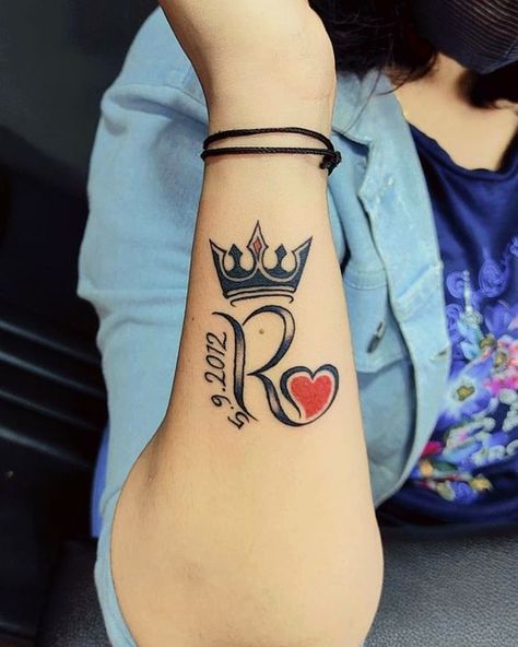 Initial Tattoos, Letter Tattoo, Crown Tattoo, A Tattoo, Graphic Designer, Alphabet, Crown, Tattoos, Art