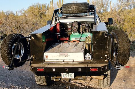 Custom Truck Flatbeds, Chase Truck, Flatbed Truck Beds, Truck Organization, Desert Racing, Brush Truck, Custom Truck Beds, Cummins Trucks, Full Size Pickup Truck