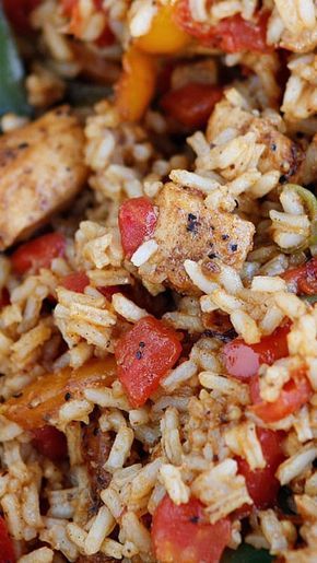 Easy Cajun Chicken & Rice Cajun Chicken Rice, Easy Cajun Chicken, Cajun Chicken And Rice, Easy Cajun, Chicken Rice Recipes, Easy Chicken And Rice, Cajun Cooking, Cajun Food, Creole Recipes