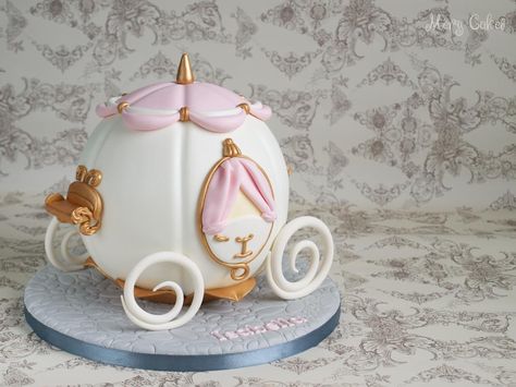 Cinderella Carriage Cake, Carriage Cake, Bomb Cake, Chocolate Pinata, Carousel Cake, Cinderella Cake, Pinata Cake, Cinderella Carriage, Castle Cake