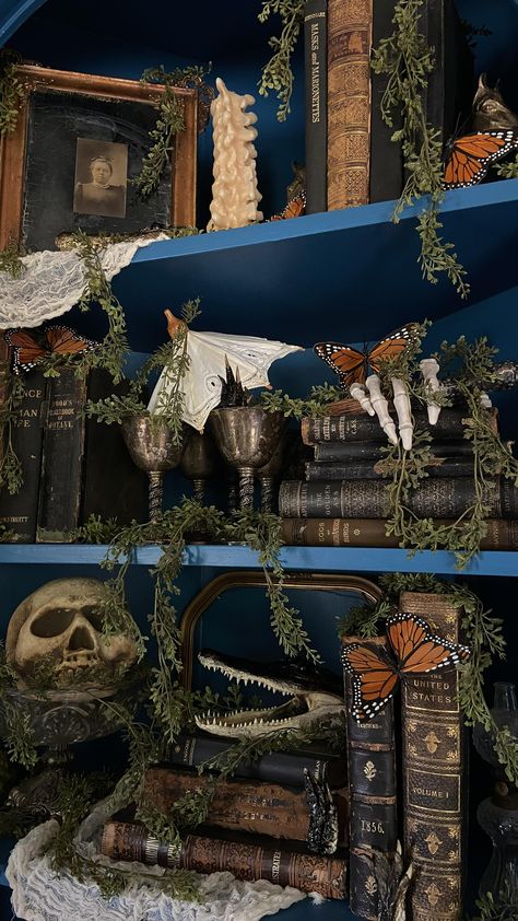 Cozy Kitchen Ideas, Garage Door Ideas, Apothecary Decor, Vintage Fall Decor, Witch Cottage, Forest Decor, July 5th, Halloween Decorating, Forest Theme