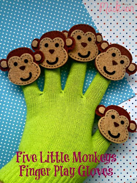 5 Little Monkeys Finger Play Gloves - AnnMarie John | A Travel and Lifestyle Blog 5 Little Monkeys, Monkey Puppet, Finger Puppet Patterns, Monkey Crafts, Vip Kid, Preschool Play, Glove Puppets, Felt Board Stories, Five Little Monkeys