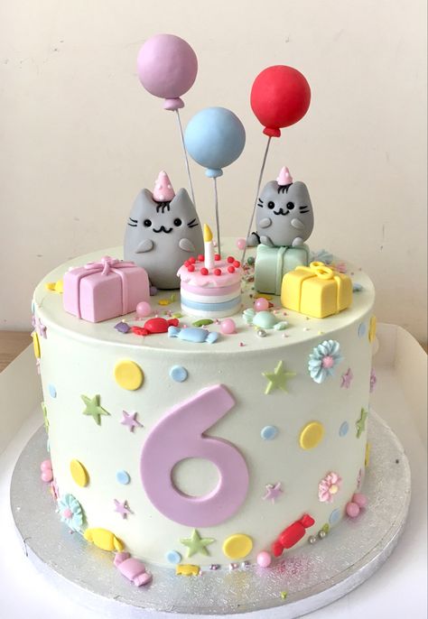 Tort Hello Kitty, Pastel Minecraft, Doodle Cake, Modern Birthday Cakes, Birthday Cake For Cat, 10 Birthday Cake, 2 Birthday Cake, Cupcakes Decorados, Funny Birthday Cakes