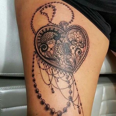 Heart Lock Tattoo, Heart Locket Tattoo, Ny Tattoo, Lock Tattoo, Locket Tattoos, Lace Tattoo Design, Key Tattoos, Anchor Tattoos, Geniale Tattoos