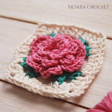 Crochet Rose Granny Square | Free Pattern - Moara Crochet Rose Granny Square, Roses Au Crochet, Crochet Flower Granny Square Pattern, Granny Square Pattern Free, Crochet Flower Squares, Crochet Rose Pattern, Granny Square Crochet Patterns Free, Crochet Bedspread Pattern, Crochet Flowers Free Pattern