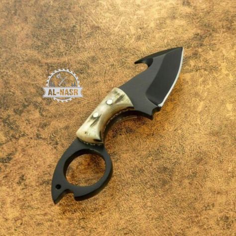 Mini Learner Handmade D2 Steel Gut hook Skinner Knife With Ram Horn Handle Survival Knife. This knife is used in combat, throwing ,hunting, and learning tool. #knife #skinner #outoor #outdoorliving #arizonahiking #usabushcraft Best Bowie Knife, Knife Template, Tactical Swords, Skinner Knife, Pretty Knives, Tactical Gear Loadout, Ram Horns, Karambit Knife, D2 Steel