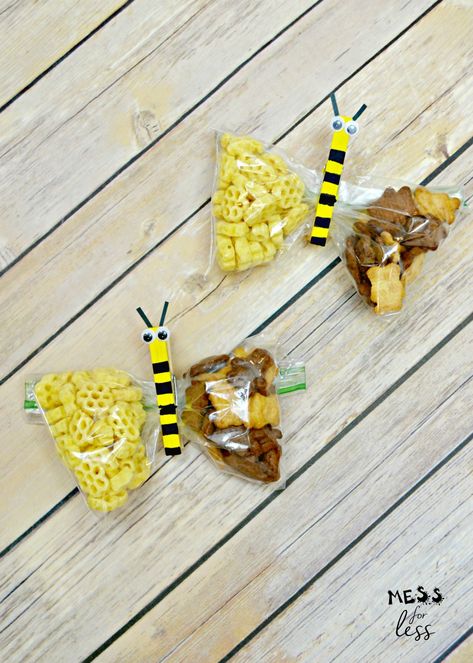 Bumble Bee Kids Snack - Mess for Less Sunday School Snacks, Classroom Snacks, Bee Activities, Nutter Butter Cookies, Toddler Snacks, Bee Crafts, School Snacks, Snack Mix, Toddler Meals