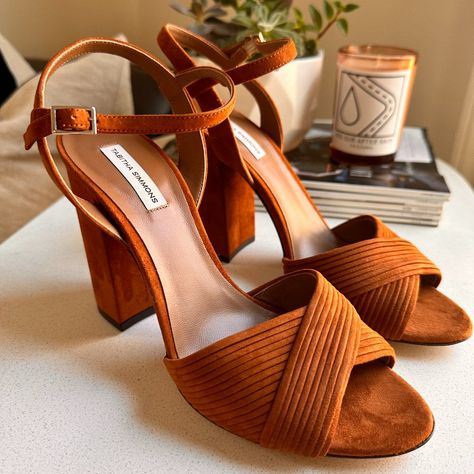 Brand New, Never Worn. Box And Dust Bag Included. These Are Just Too High For Me! Designer - Tabitha Simmons Size: 39 Retail - $795.00 Tan Suede Leather Sole Chunky Heel Sandal With Pleated Detail And Ankle Strap 100 Millimeter Block Heel Italian Sizing Fits True To Size White Leather Sandals, Ankle Sandals, Crystal Sandals, Ankle Strap Sandals Heels, Tabitha Simmons, Beautiful Heels, Ankle Wrap Sandals, Bow Sandals, Chunky Heels Sandals