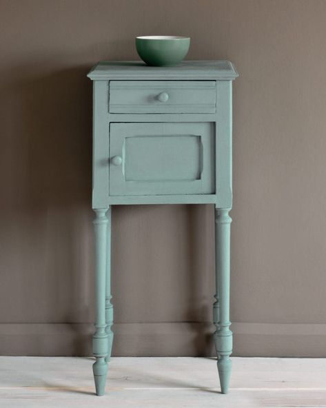 Swedish Interiors, Chalk Paint Wax, Gustavian Furniture, Words On Wood, Blue Chalk Paint, Gray Chalk Paint, Painted Vans, Using Chalk Paint, Chalk Paint Colors