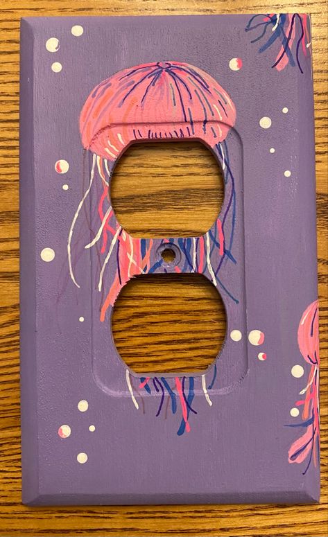 Outlet Painting Ideas Easy, Light Switch Painting, Outlet Cover Painting Ideas, Light Switch Covers Diy Paint, Outlet Painting Ideas, Painting Outlets, Light Switch Art, Light Switch Covers Diy, Ocean Themed Rooms