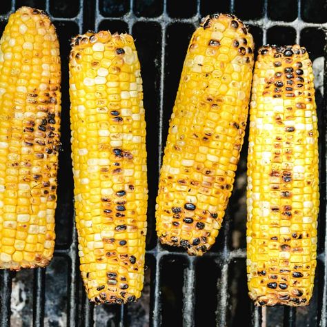 Grilled Corn On Cob, How To Grill Corn, Grill Corn On The Cob, Corn In The Oven, Grill Corn, Grilled Corn Recipes, Corn On The Cob Recipe, Grilled Sweet Corn, Bbq Corn