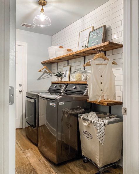 Laundy Room, Laundry Shelves, Laundry Room Shelves, Laundry Room Renovation, Farmhouse Laundry, Farmhouse Laundry Room, Laundry Room Inspiration, Laundry Room Remodel, Laundry Decor