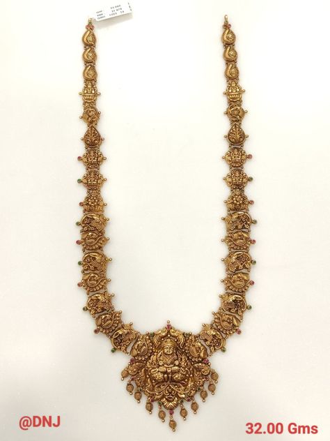 Muvvala Haram Designs Gold, Light Weight Long Haram Gold, Latest Long Chain Designs In Gold, Long Chains Indian Gold Latest, Long Chain Designs, Haram Designs Gold Latest, Long Haram Designs, Indian Gold Necklace Designs, Wedding Jewellery Designs