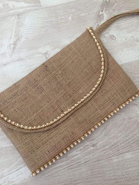 Jute Burlap Bags, Diy Clutch Purse, Sewing Kit Bag, Handmade Clutch Purse, Pochette Diy, Sewing Handbag, Embroidery Purse, Boho Chic Bags, Canvas Bag Design