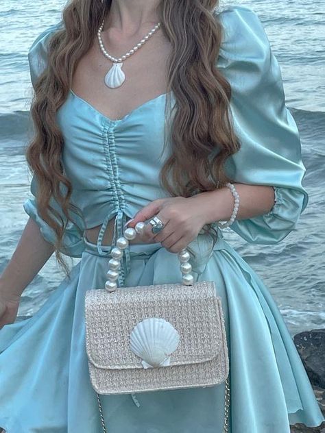 Mermaid Winter Outfit, Pisces Fashion Aesthetic, Turquoise Outfit Aesthetic, Ocean Fits, Ariel Outfit Ideas, Mermaidcore Outfit, Vanessa Ursula, Siren Energy, Diy Minatures