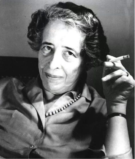 Hannah Arendt Marshall Mcluhan, People Talking, Writers And Poets, George Orwell, Great Women, Philosophers, 인물 사진, The New Yorker, Inspirational People