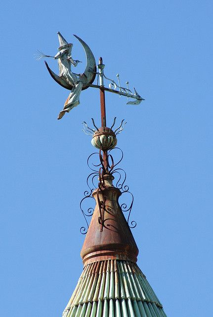 My dream home would have a different one of these adorable weather vanes on each pinnacle! Witch 101, Northern Downpour, Top Of A Building, Prim Halloween, House Magic, Witches Cottage, Baba Jaga, Pagan Decor, Which Witch