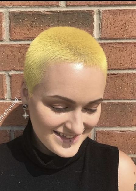 Yellow Buzzcut, Short Yellow Hair, Blonde Buzzcut, Extreme Hair Colors, Military Cut, Yellow Blonde, Mood Clothes, Chelsea Girls, Extreme Hair