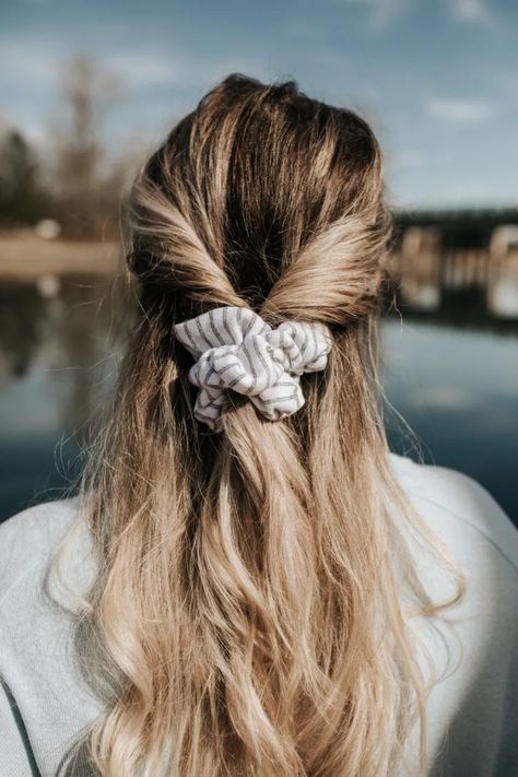 How to Style a Hair Scrunchie | Codi Lynn Warmerdam & friends shares how they style their hair with a scrunchie Half Up Half Down Hair, Good Hair Day, Hair Envy, Grunge Hair, Scrunchie Hairstyles, Hair Dos, Down Hairstyles, Hair Day, Pretty Hairstyles