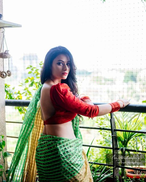 Sonia Sharma, Tenali Rama, Saree Backless, Indian Saree Blouses Designs, Wedding Couple Poses Photography, Backless Blouse, Bollywood Girls, Indian Wedding Dress, Saree Styles