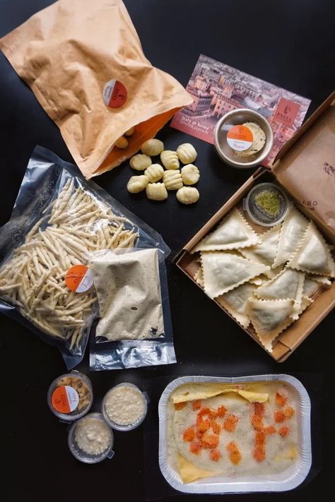 Diy Meal Kits, Pasta Business, Pasta Delivery, Pasta Diy, Meal Kits Diy, Fresh Pasta Recipes, Pasta Box, Pasta Shop, Vito Corleone