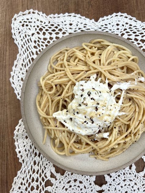 Truffle Cacio e Pepe with Creamy Burrata — Andrea's Cooktales Riding Four Wheelers, Truffle Deviled Eggs, Creamed Spinach Casserole, Oyster Cracker, Candy Bacon, Cracker Bites, Seafood Pot Pie, Truffle Honey, Smoked Oysters