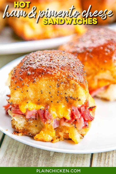 Hot Ham and Pimento Cheese Sandwiches - Hawaiian rolls, ham, pimento cheese topped with a sweet and savory butter poppy seed sauce and baked. SOOOO good! These are so easy to assemble - only takes a few minutes. Perfect for brunch, lunch or dinner. There are never any left! A new favorite! Hawaiian Roll Sandwiches, Pimento Cheese Sandwiches, Hot Sandwiches, Pimento Cheese Recipes, Hot Cheese, Greek Salad Pasta, Power Bowls, Party Starters, Plain Chicken