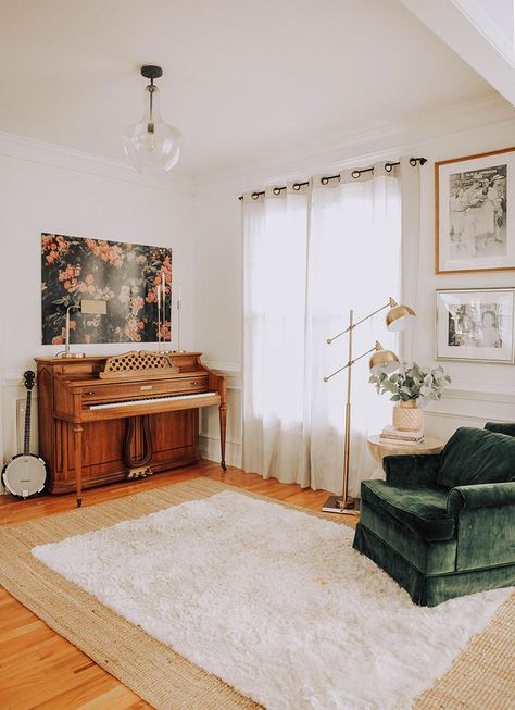 Home Music Rooms, Industrial Interior Style, Cozy Minimalist, Music Room Decor, Plane Ride, Deco Studio, Piano Room, Cute Dorm Rooms, Perfect House