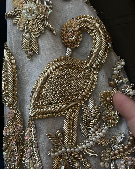 Emb Technique, Pakistani Embroidery, Handwork Designs, Designer Suits For Wedding, Sari Blouses, Khatli Work, Embroidered Suits, Saree Painting Designs, Pakistani Bridal Dress