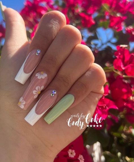 Cute Lilac Acrylic Nails, April Coffin Nail Designs, April Acrylic Nails, Long Acrylic Nails Ideas Simple, Ideas Uñas Acrilicas, Acrylic Nails Ideas Cute, Nail Ideas For April, Acrylic Nails Ideas Aesthetic, Cute Long Acrylic Nails Ideas