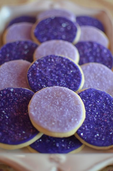 Sprinkled sugar cookies Purple Desserts, Princess Sofia Birthday, Lila Party, Sofia The First Party, Sofia The First Birthday Party, Purple Birthday Party, Sofia Party, Purple Food, Purple Birthday