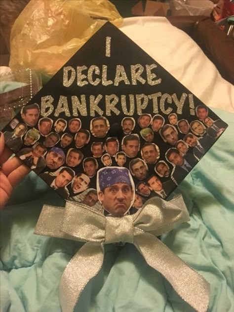 Bachelors Graduation, Senior Caps, Funny Graduation Caps, Cap Decoration Ideas, Grad Hats, College Grad Cap Ideas, Grad Cap Decorated, Senior Graduation Party, High School Graduation Cap