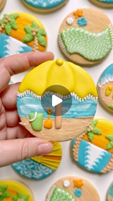 Summer Cookie Ideas Decorated, August Cookies Decorated, Beach Sugar Cookies, Beach Cookies Decorated, Summer Cookies Decorated, Easy Holiday Cookies, Summer Sugar Cookies, Beach Cookies, Best Apple Pie